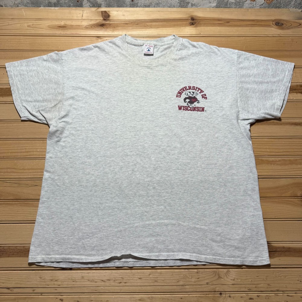 Vintage 90s University of Wisconsin Badgers  T-Shirt USA Made Size XXL