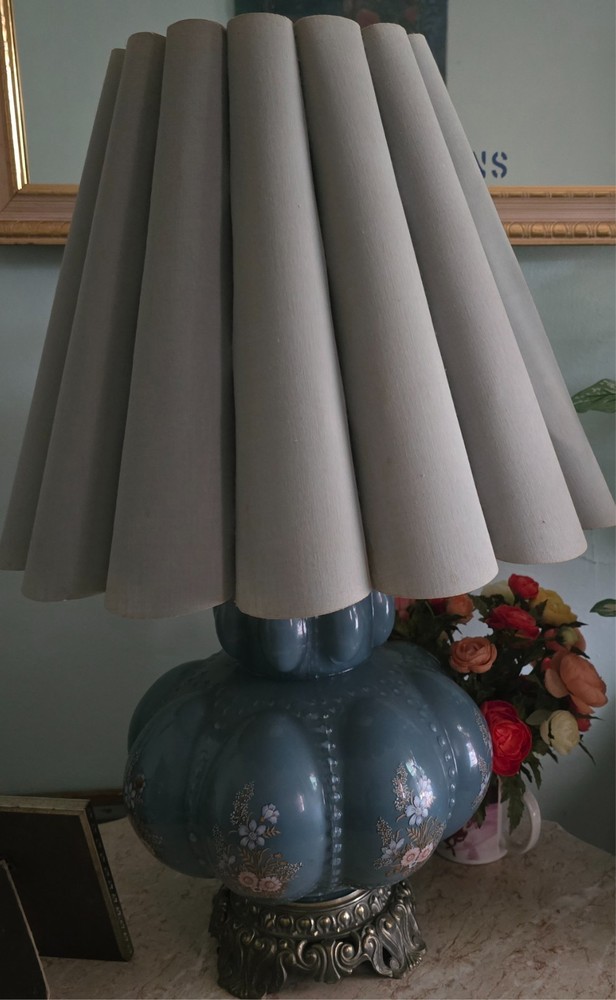 Vintage Carl Falkenstein Regency Blue Floral Bubble Lamp