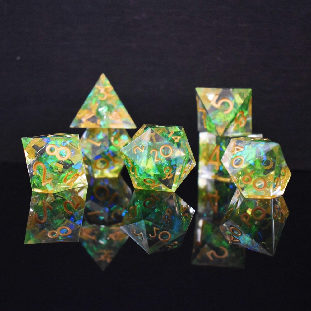 Acid Arrow Sharp-Edged Resin Dice Set-image