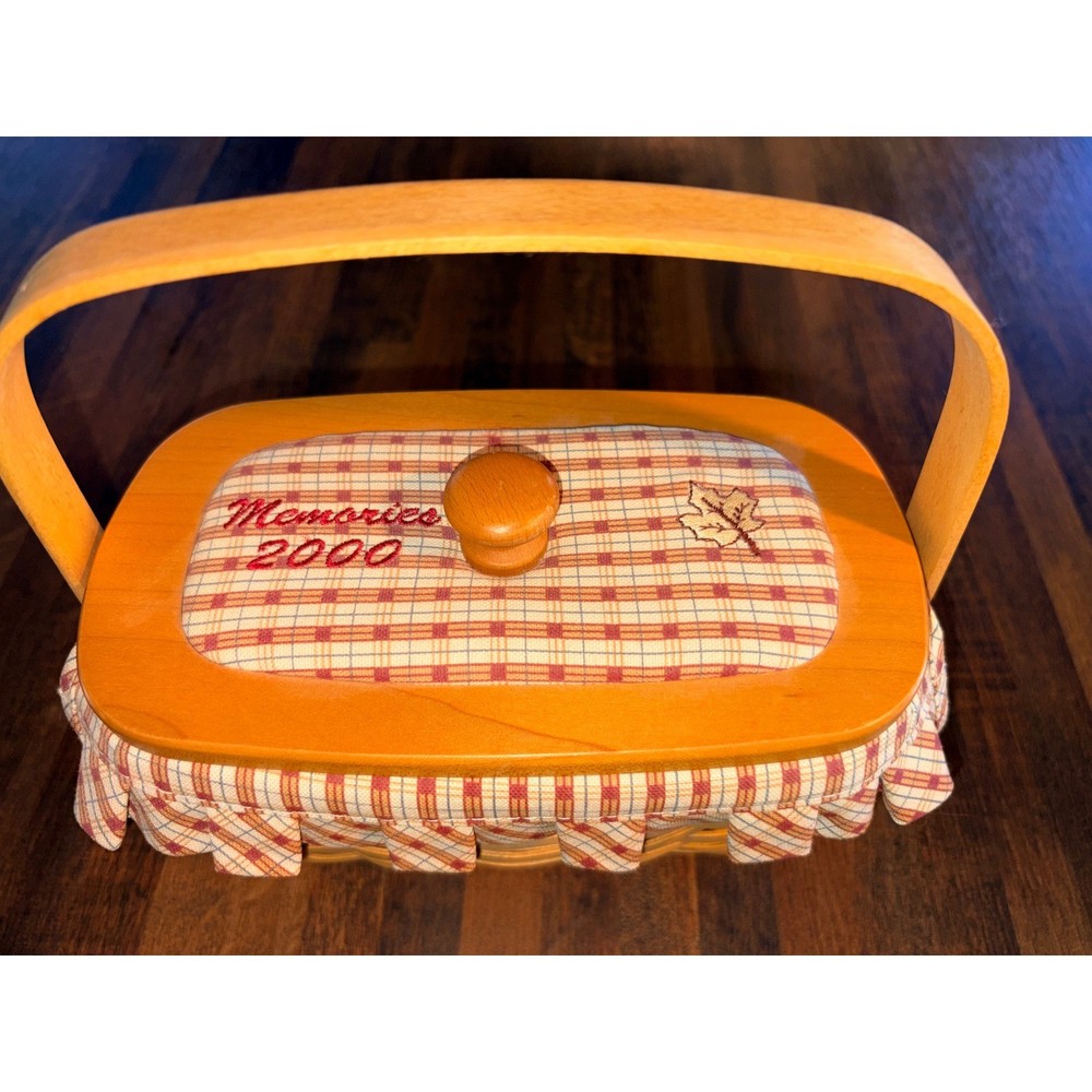 Longaberger Memories 2000 Basket with Lid Liner Protector Handwoven Wood Plaid