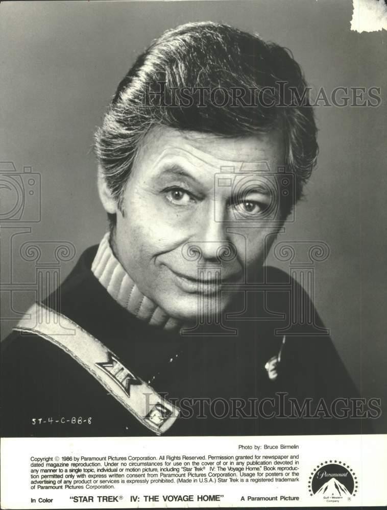1986 Press Photo Actor DeForest Kelley stars in Star Trek IV: The Voyage Home