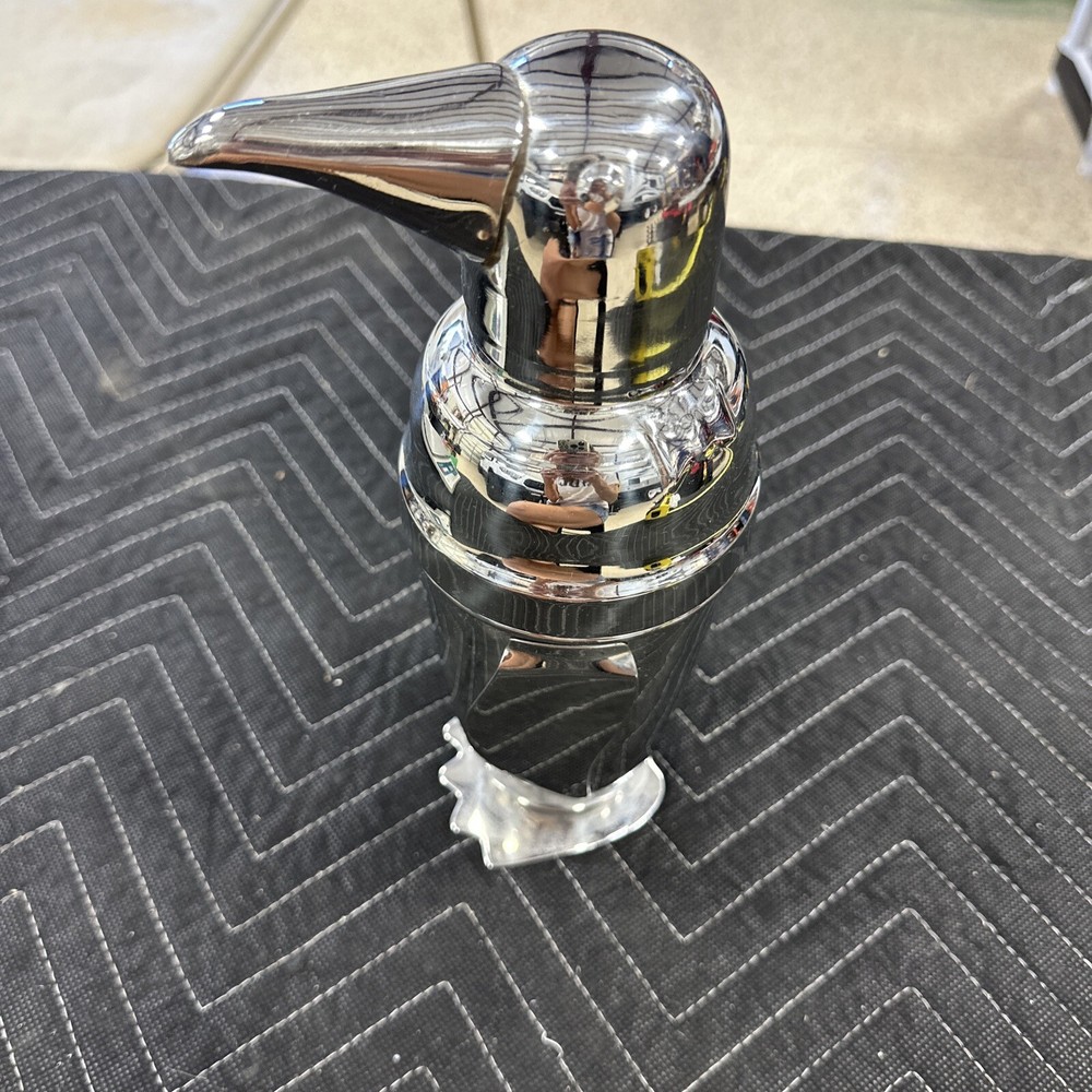 POTTERY BARN Chrome Stainless Steel Metal Penguin Cocktail Shaker Drink Mixer VG