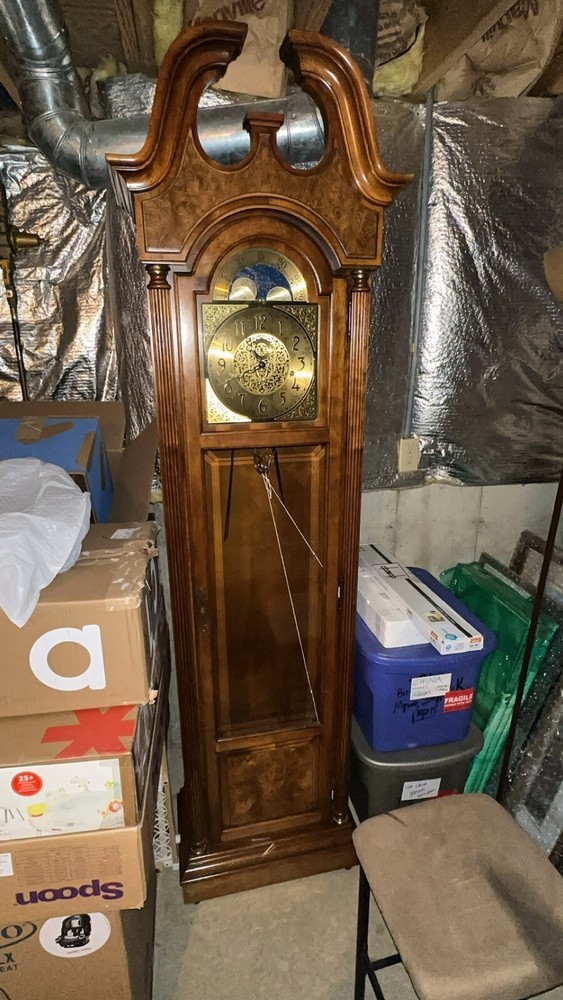 1986 Howard Miller Ambassador Collection Grandfather Clock
