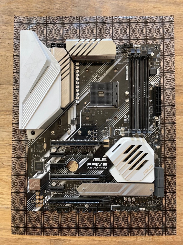 Asus PRIME X570-PRO Ryzen 3 AM4 Socket ATX Motherboard - For Parts/Repair
