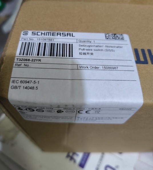 1PC NEW Schmersrl Limit Switch T3Z 068-22YR #ju