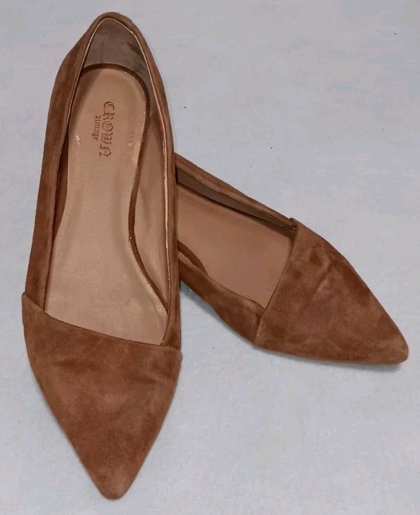 EUC Brown Crown Vintage Noelle Pointed Toe Flats Womens Size 7 Faux Suede...