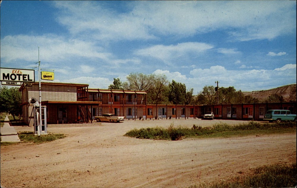 Ell's Motel Duchesne Utah Highway 40 telephone booth ~ 1950-60s vintage postcard