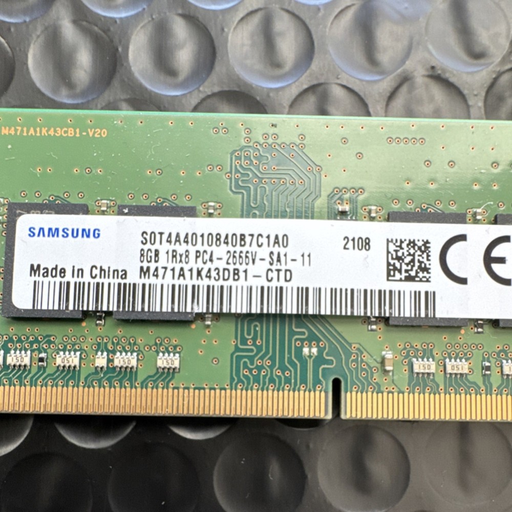 Samsung DDR4 SO-DIMM 8GB PC4-2666V 260-Pin Non-ECC RAM M471A1K43DB1-CTD