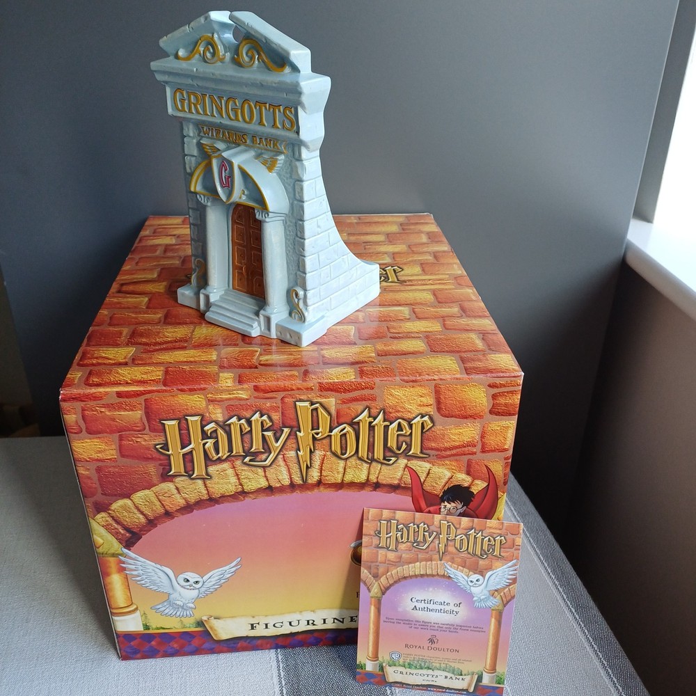 Royal Doulton Harry Potter Gringotts Bank Bookend Left HPGW6 Box Certificate