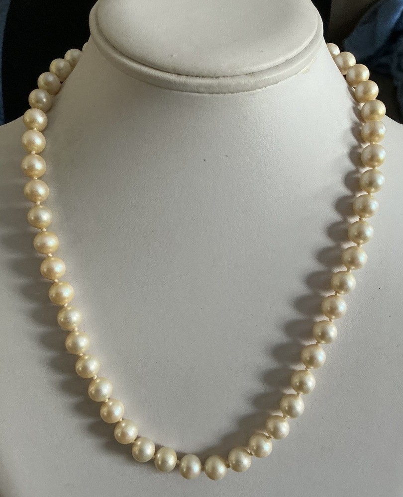 Vintage Pearl Necklace Signed 18” Creamy White Knotted With Marvella Box READ