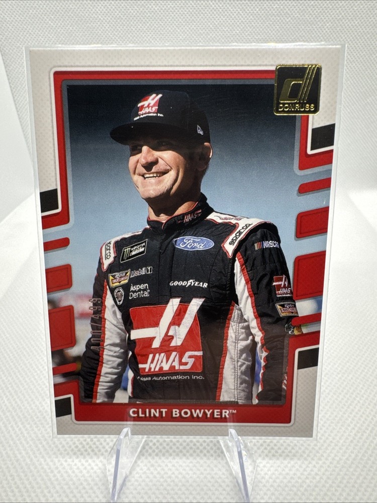 2018 Panini Donruss NASCAR Clint Bowyer #40 Gold Foil Name Centered Variation