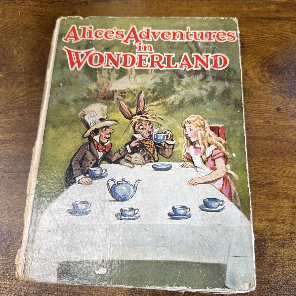 Alices Adventures in Wonderland by Lewis Carroll Art by Tenniel - Saalfield