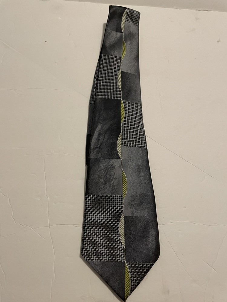 Pierre Cardin Men's Necktie Black & Silver Geometric 59”