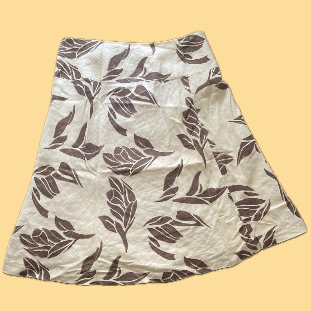 H&M Size 10 Brown and Tan Leaf Print Midi Skirt with Side Zipper