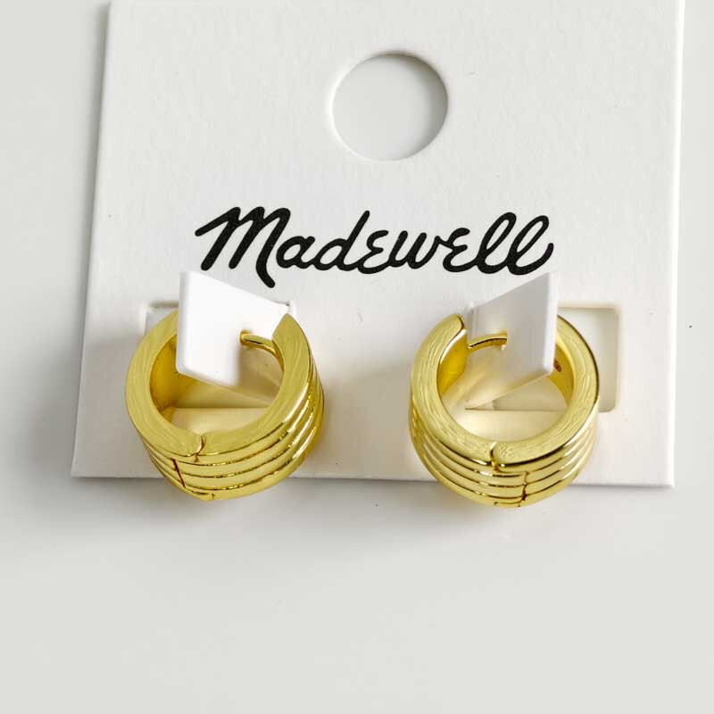 MadeWell Minimalist Huggie Hoop Earrings Chic Women Comfortable Everyday Jewelry