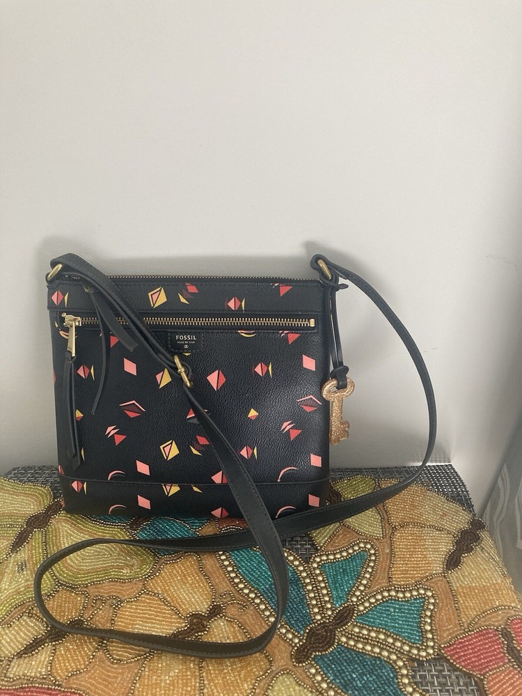 Fossil Issue No 1954 Crossbody Purse Organizer with Zipper Pockets Abstract Art-image