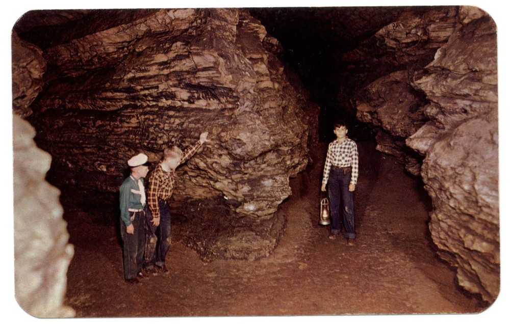 Mark Twain Cave Hannibal Missouri ~ lantern policeman costume? ~ postcard