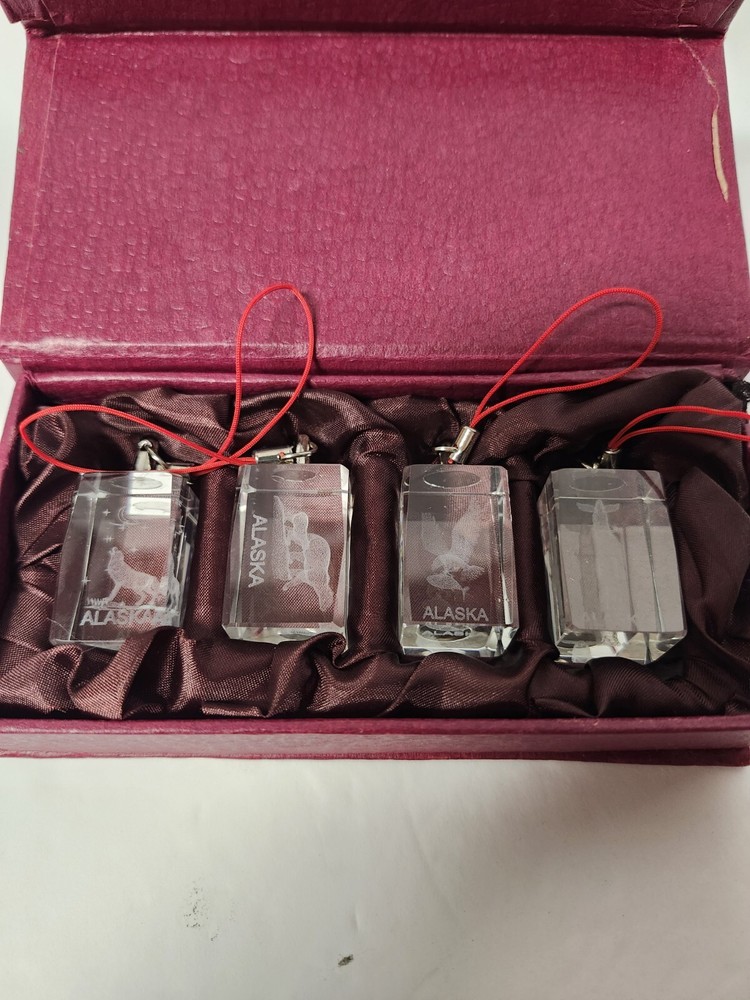 Crystal Glass Alaska Souvenir Etched Engraved Art Glass Cubes Set Of 4 Ornaments