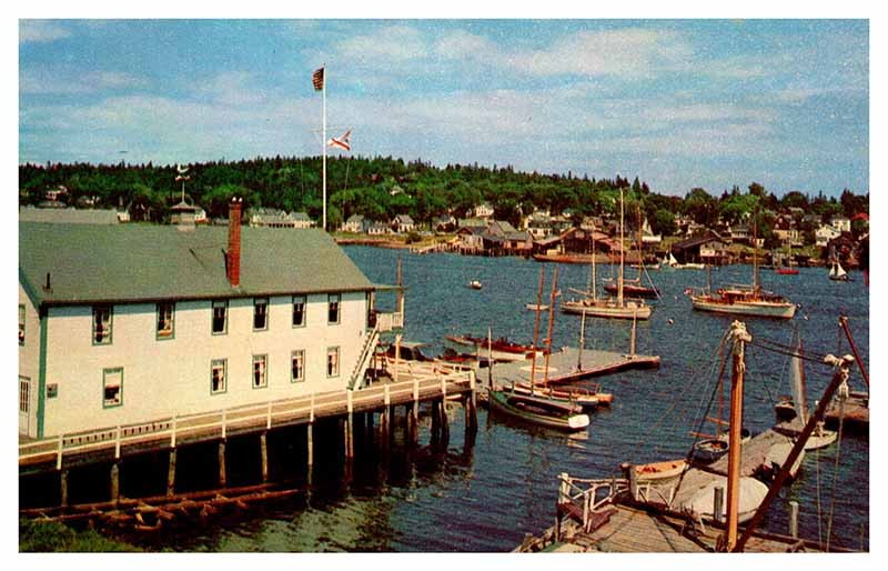 Postcard PIER SCENE Boothbay Harbor Maine ME m/09 AT1547
