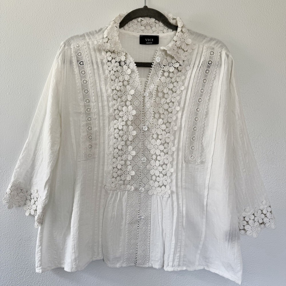 Vici Blouse Womens M Crochet Lace Ivory ButtonUp Victorian Boho Romantic Cottage