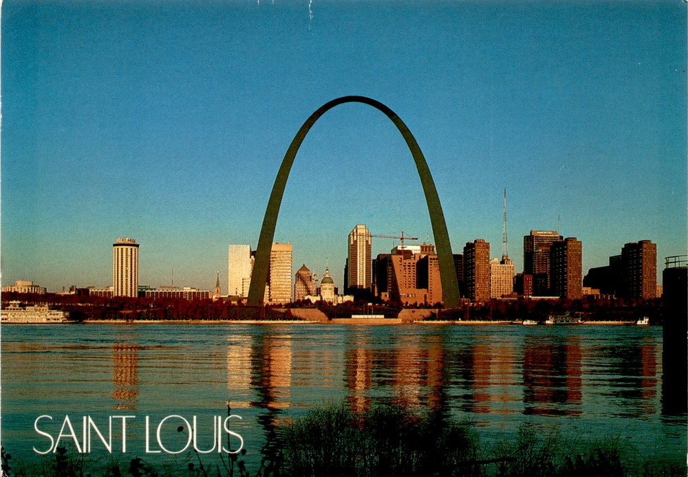 SAINT LOUIS RIVERFRONT, ST. LOUIS, MISSOURI, Gateway Arch Postcard