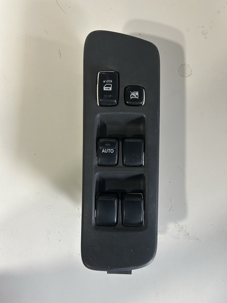 2001-2006 Toyota Highlander Driver Side Master Window Switch  