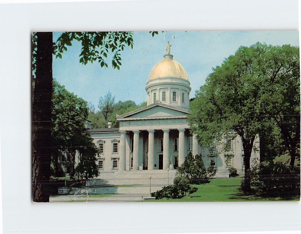 Postcard State Capitol Montpelier Vermont USA