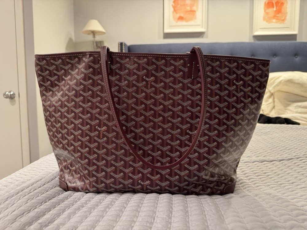 GOYARD Saint-Louis Burgundy MM Canvas Tote Bag Authentic Luxury