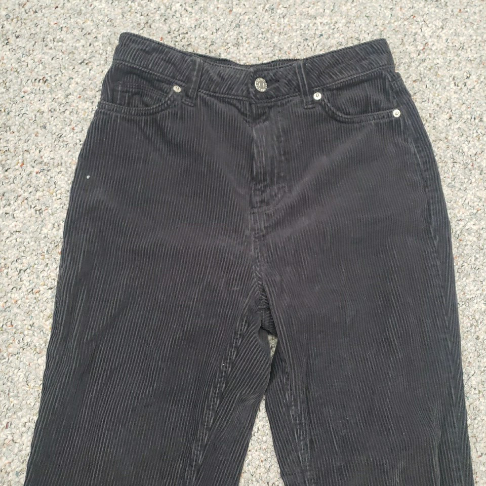 BDG Urban Outfitters Mom High Rise 25 Black Corduroy Pants Jeans 100% cotton EUC
