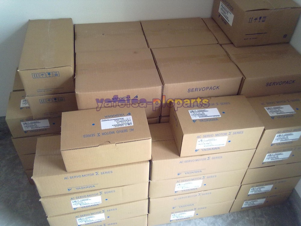 One New Yaskawa Ac Servo Motor Sgmgh-05Aca21