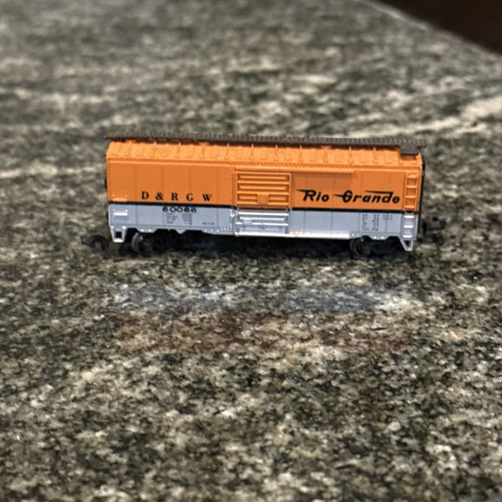 N Scale Denver & Rio Grande D&rgw 60066 40' Box Car Bachmann