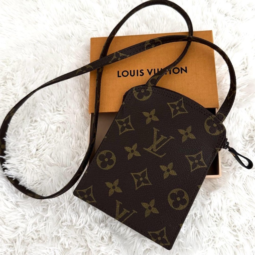 Louis Vuitton Pochette Secret Monogram Shoulder Bag Preowned Compact Crossbody