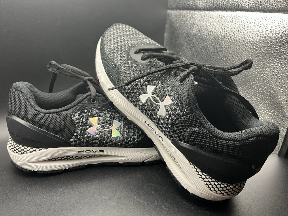 Women’s Under Armour Sneakers Hovr Intake 3026141 Size 9