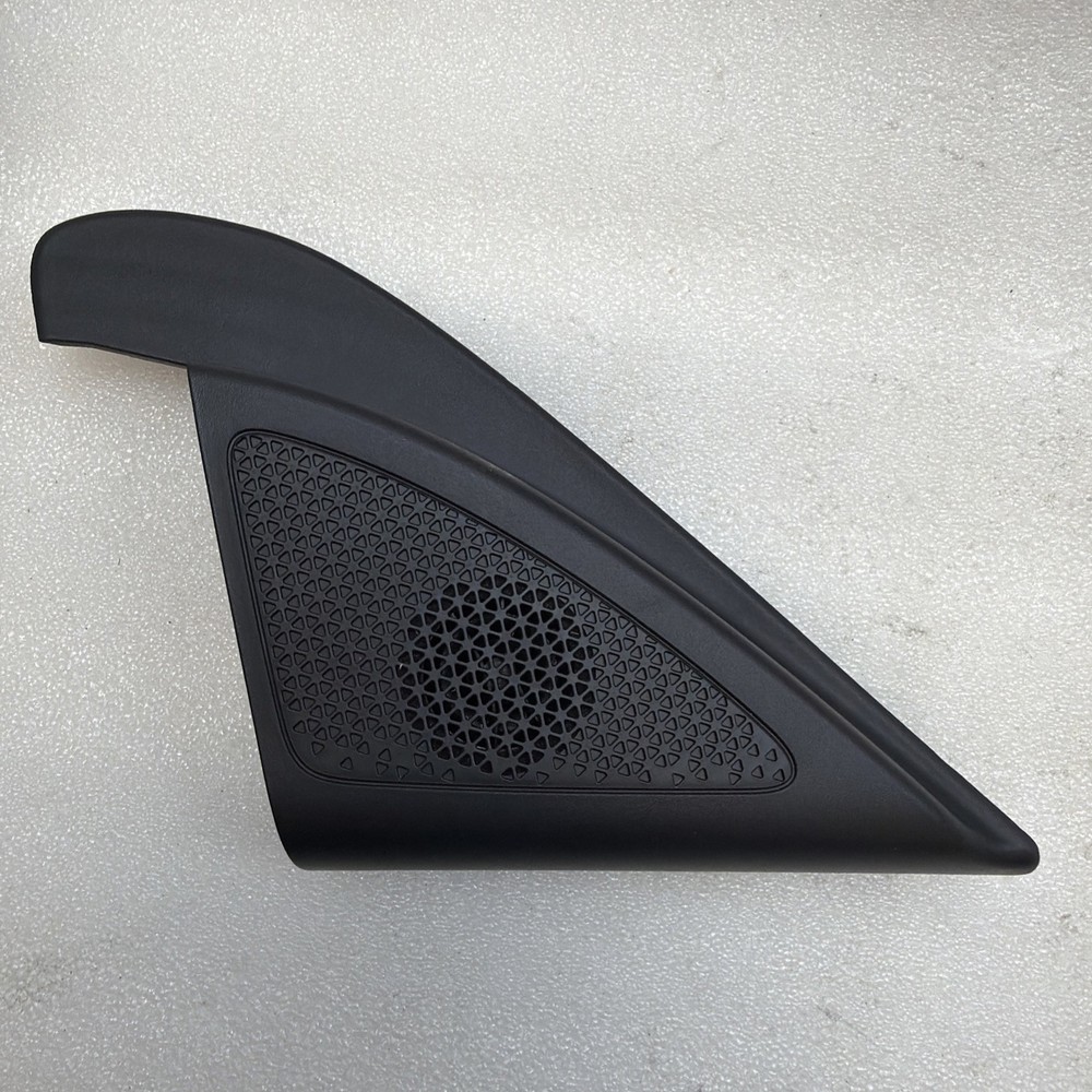 2023-2025 KIA NIRO FRONT RIGHT DOOR CORNER COVER TRIM W/ SPEAKER OEM