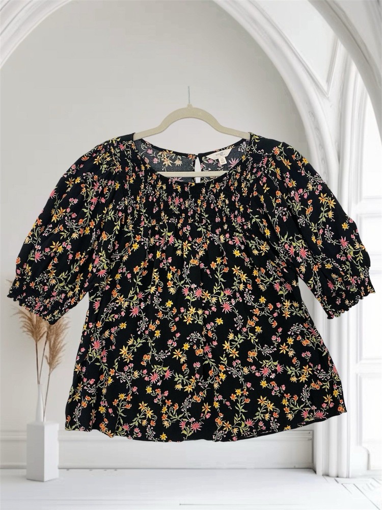 Womens Black Floral Smocked Puff Sleeve Top Size 14W Dark Romantic Summer Chic