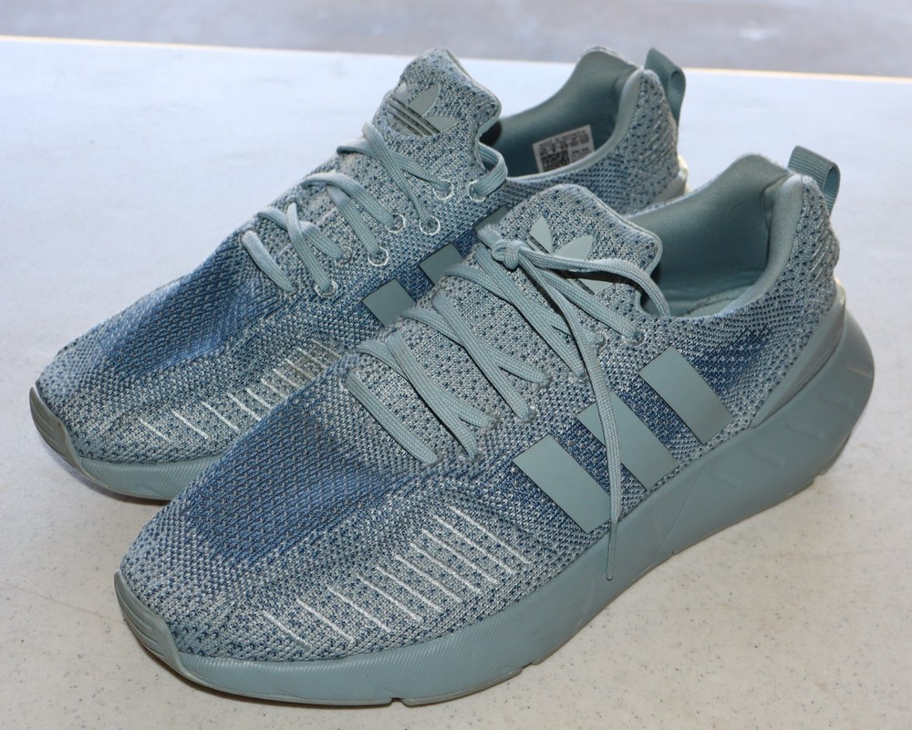 Men's Adidas Swift Run Sky Running Shoes - Size 9.5 - Light Blue