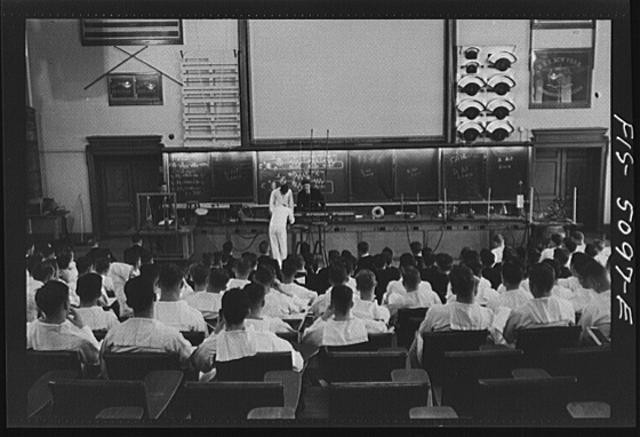 Photo:U.S. Naval Academy, Maryland. Class instruction, Annapolis