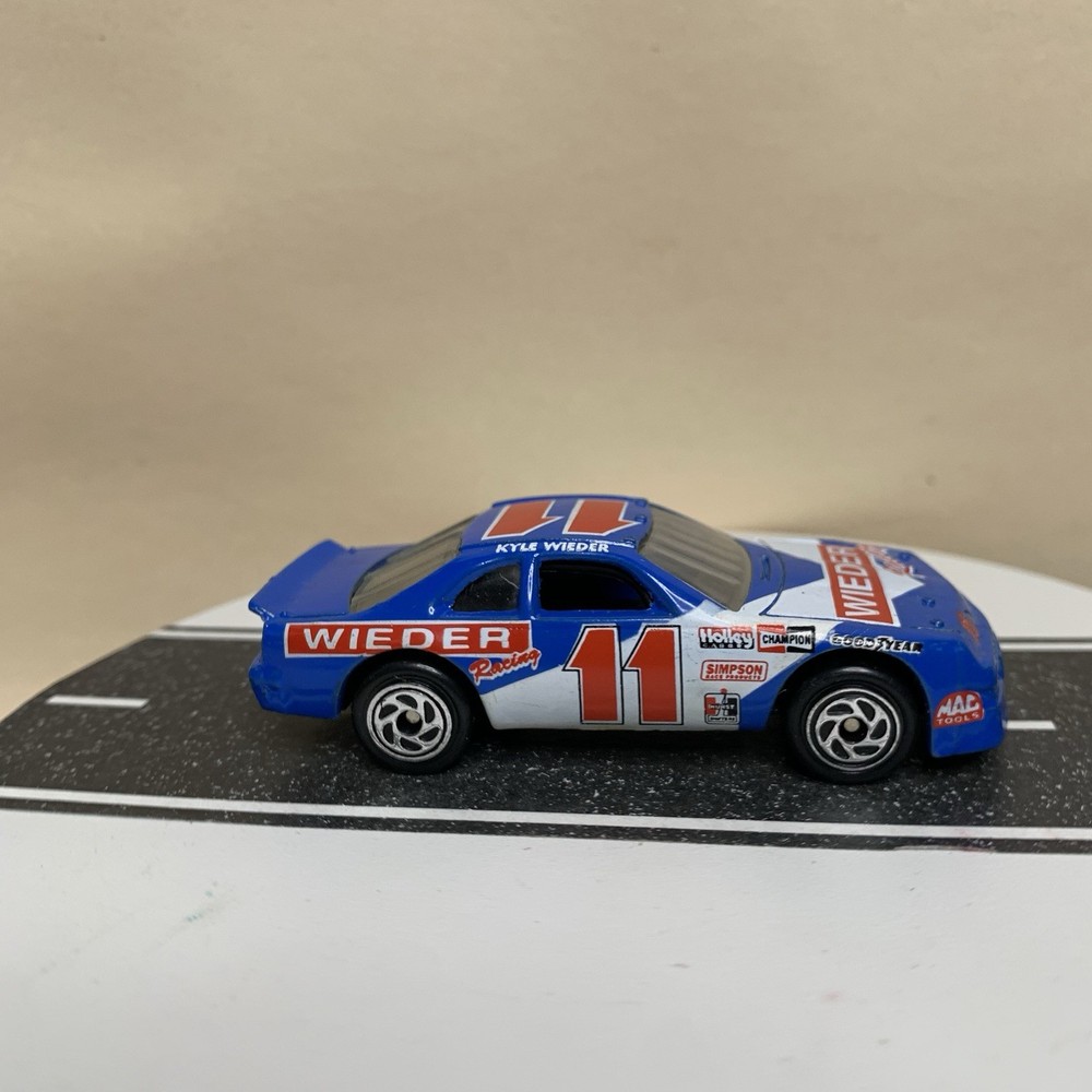 1995 Matchbox Superfast #7 Ford Thunderbird Stock Car #11 Blue/White NM
