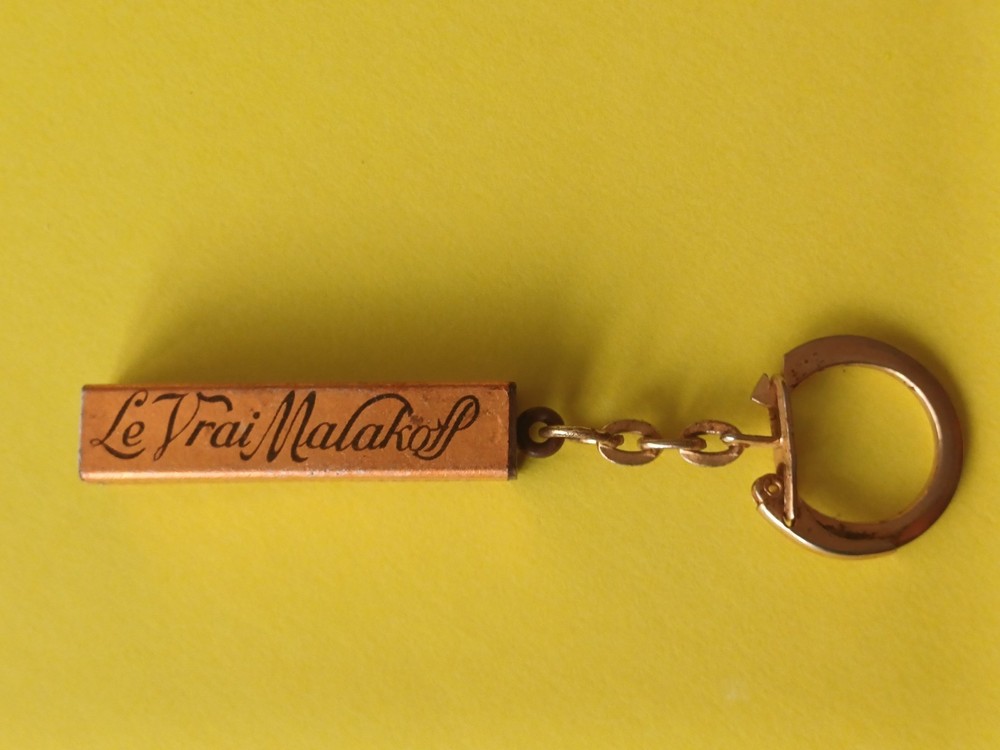 Vintage Chocolat Le Vrai Malakoff Confectionery Le Rhône Vernaison Keychain