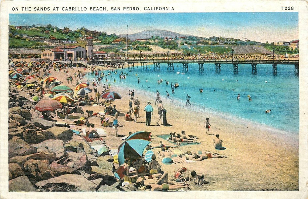 1940 San Pedro California Beach Scene Cabrillo Tichnor people Postcard 26-