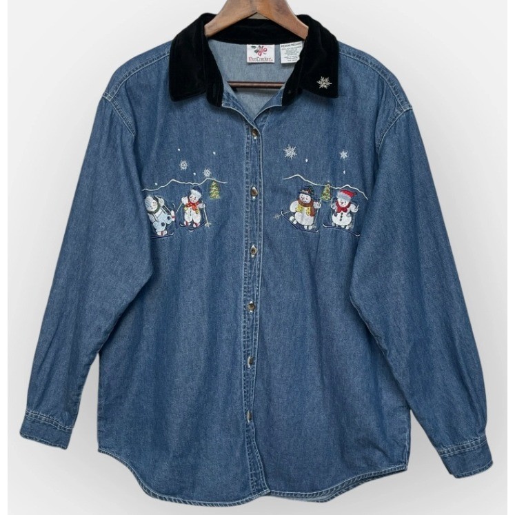 NutCracker Womens M Denim Button Down Shirt Snowman Embroidery Velvet Collar