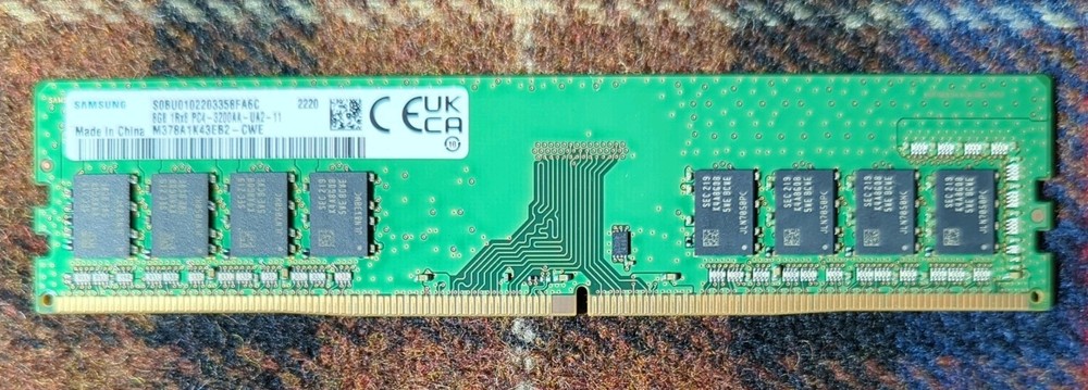 M378A1G43TB1-CTD Samsung 8GB PC4-21300 DDR4-2666MHz non-ECC 2Rx8 288-Pin Memory