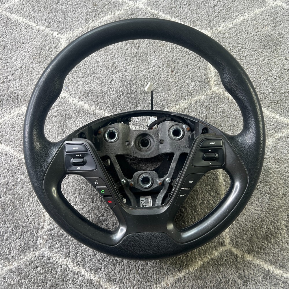 14-18 KIA FORTE LEATHER STEERING WHEEL BLACK WITH CRUISE & FUNCTIONS USED OEM