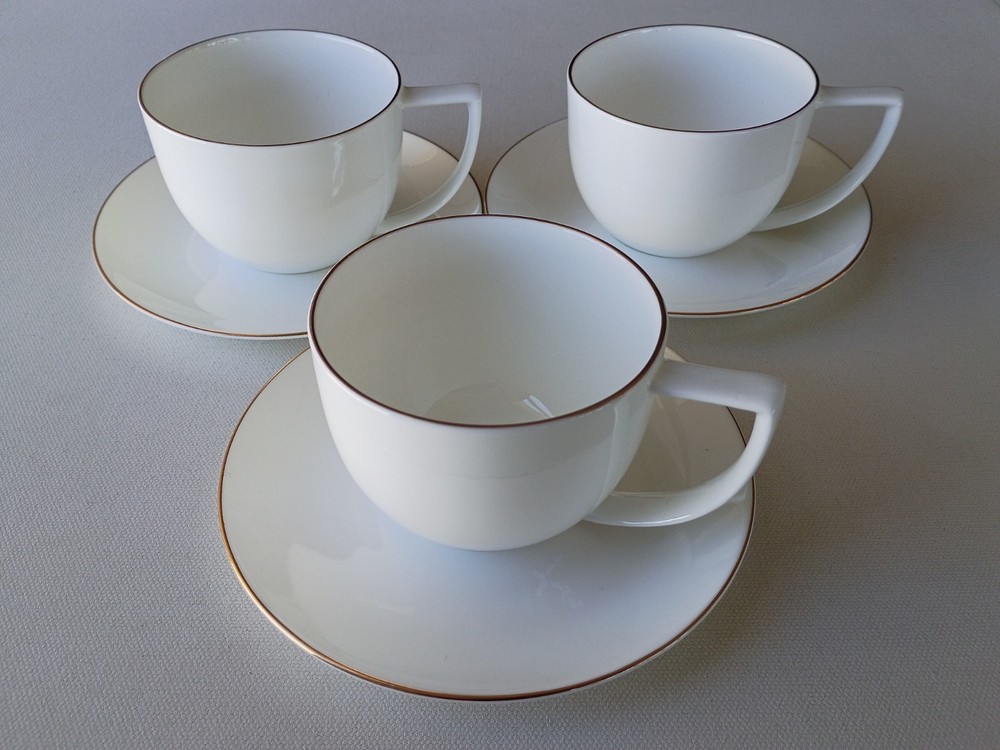 Alex Liddy Fine Bone China Gold Trim Cups & Saucers Set Of 3 Unused