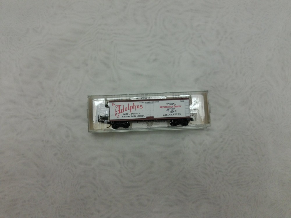 Micro Trains 47130 N Scale Reefer Adolphus