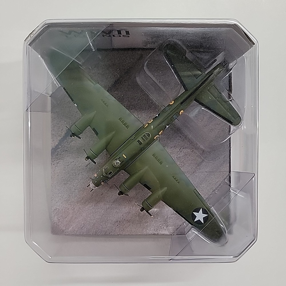 Corgi WWII Legends US31108, B-17 Flying Fortress Memphis Belle, 1/144 Scale