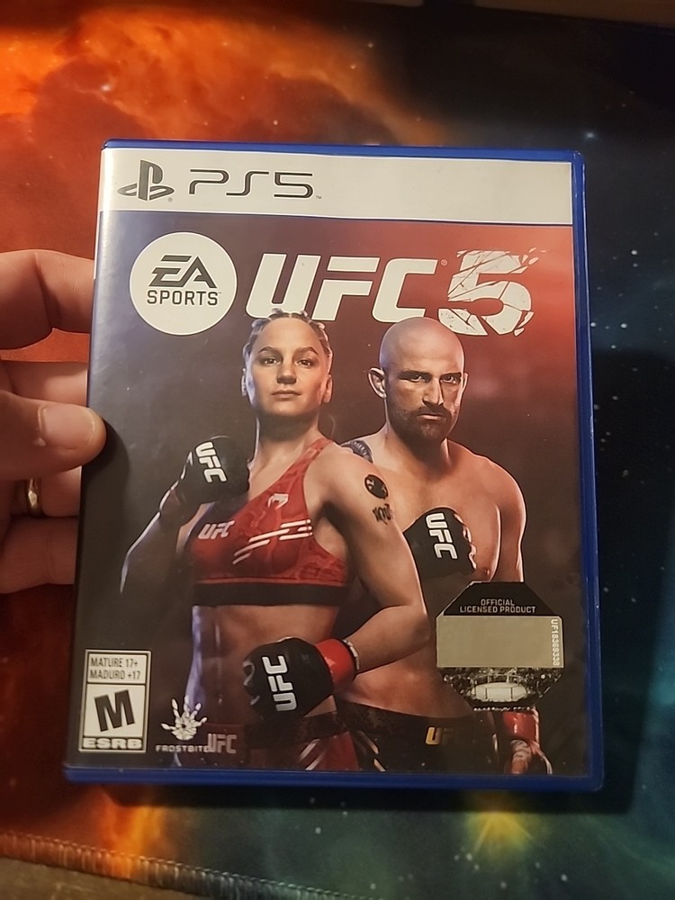EA Sports UFC 5 (Sony PlayStation 5 PS5, 2023) Tested Works Cage Fighting