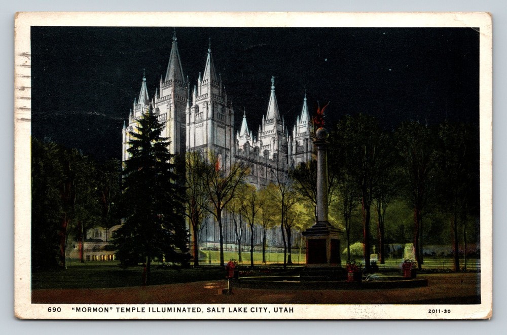 c1934 Salt Lake City Utah Mormon Temple Illuminated VINTAGE Postcard