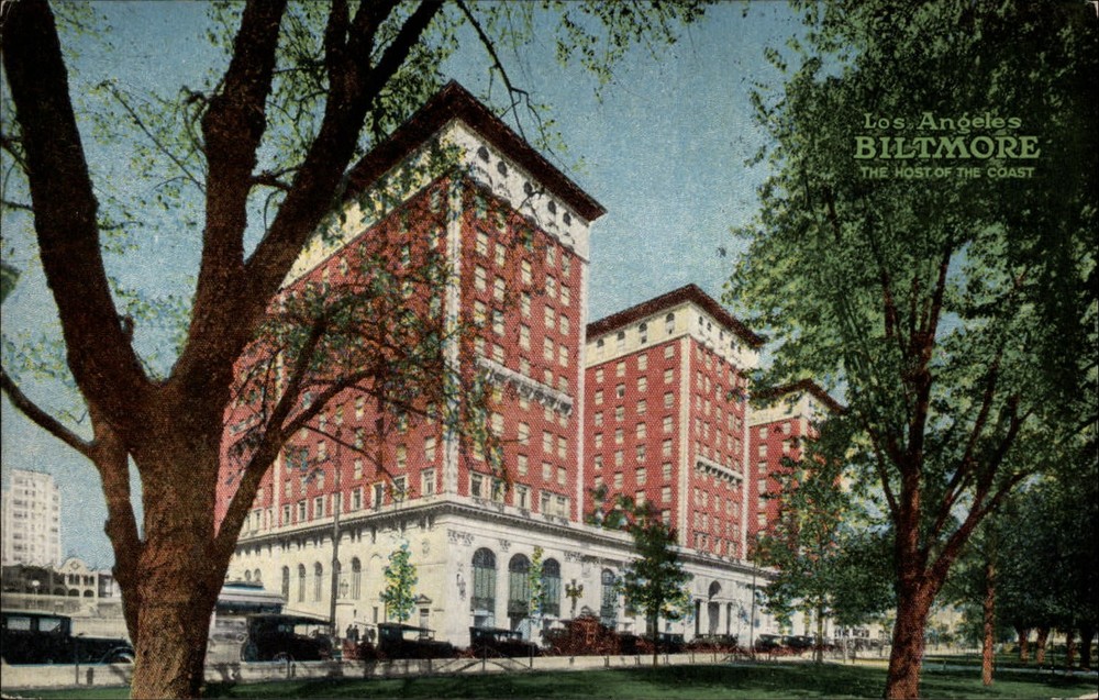 Los Angeles Biltmore California ~ c1915 antique cars ~ vintage postcard