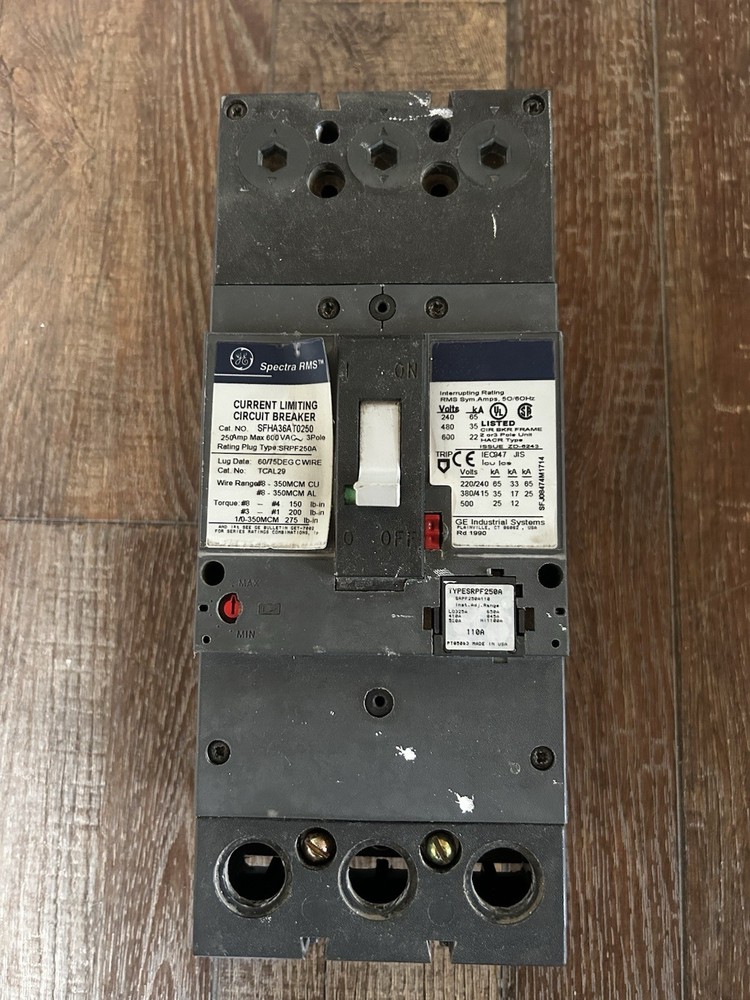 General Electric GE HI-Break Circuit Breaker SFHA36AT0250 250A Max 600V 3P +plug